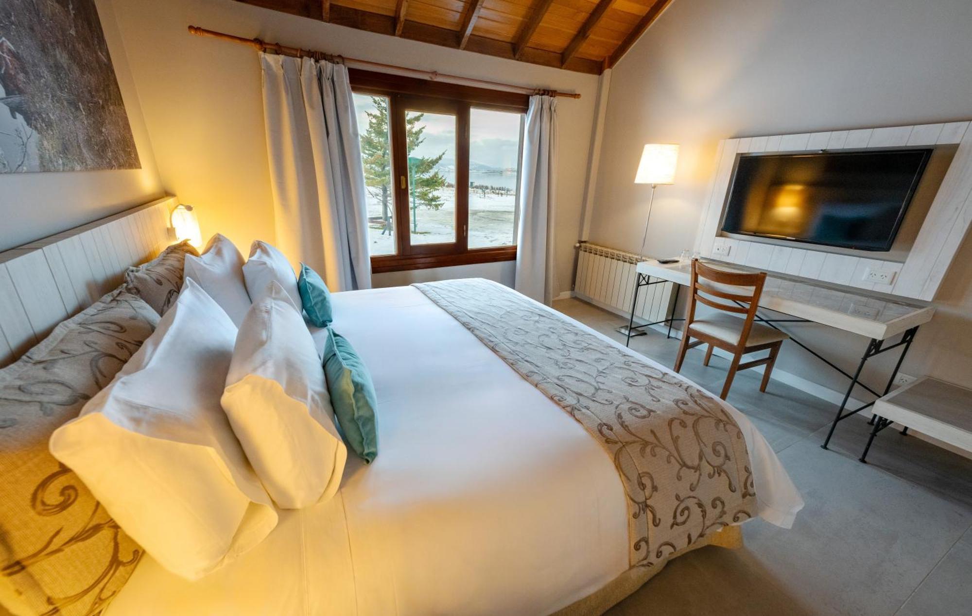 Tolkeyen Ushuaia Hotel Buitenkant foto